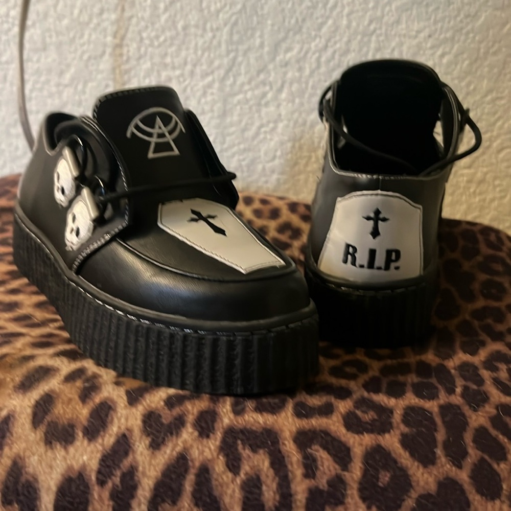 Strange Cult Creepers